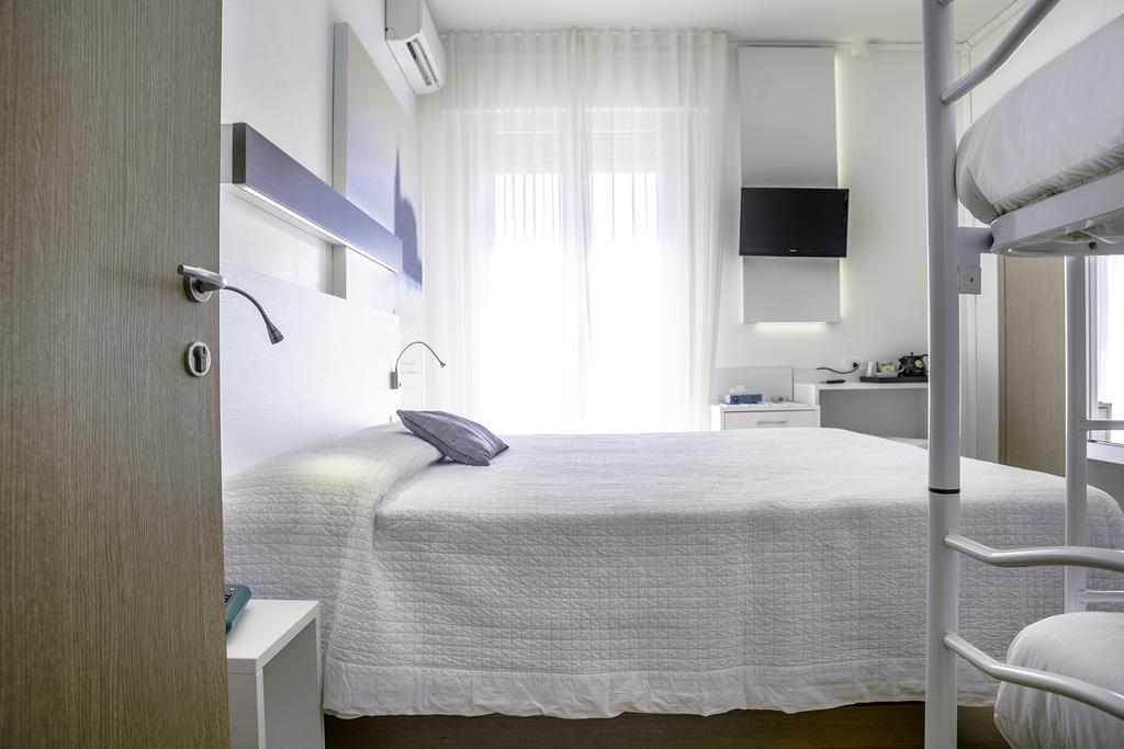 Hotel Antoniana Caorle Extérieur photo