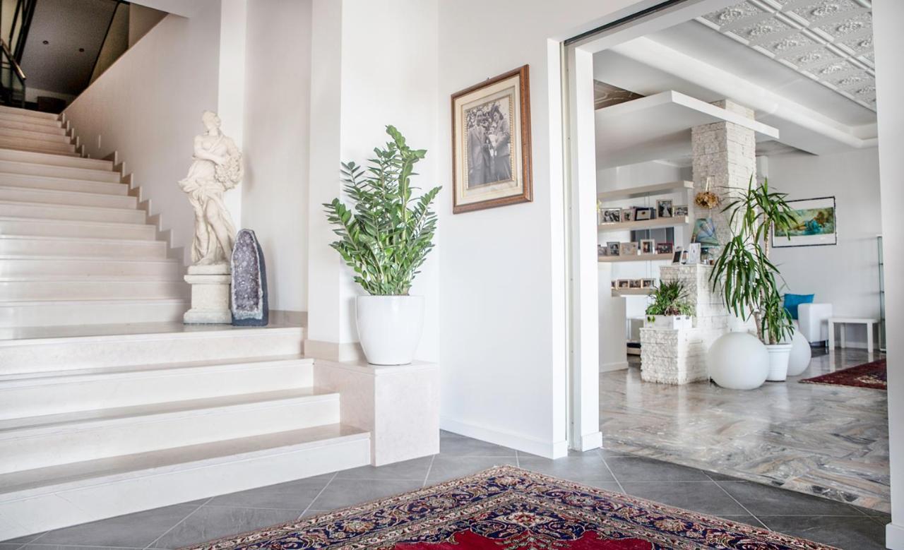 Hotel Antoniana Caorle Extérieur photo